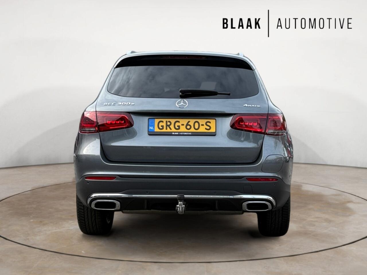Mercedes-Benz GLC-KLASSE 300e 4M Business Solution AMG+ met batterij SOH certificaat!