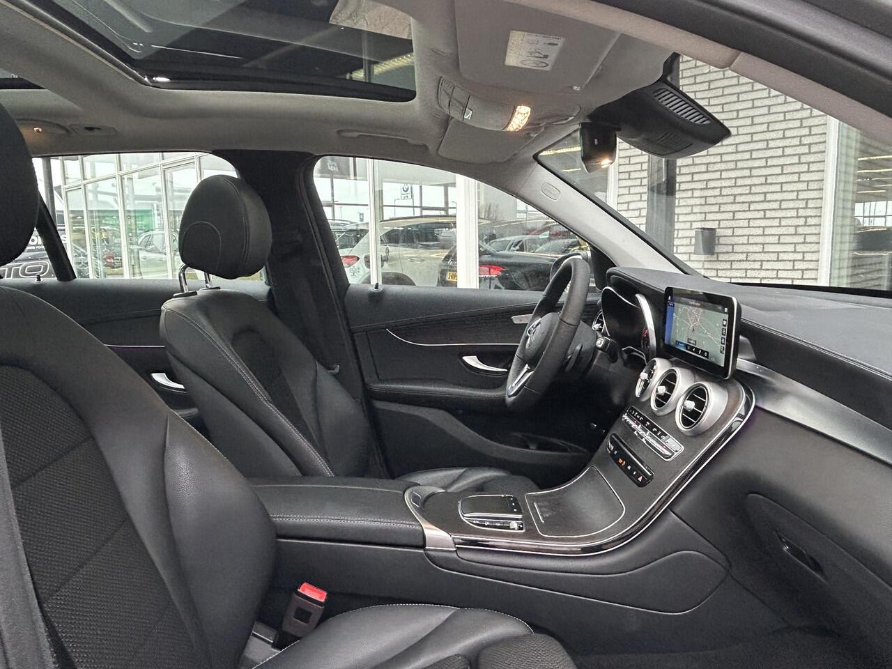 Mercedes-Benz GLC-KLASSE 300e 4MATIC AMG | Trekhaak | Panoramadak