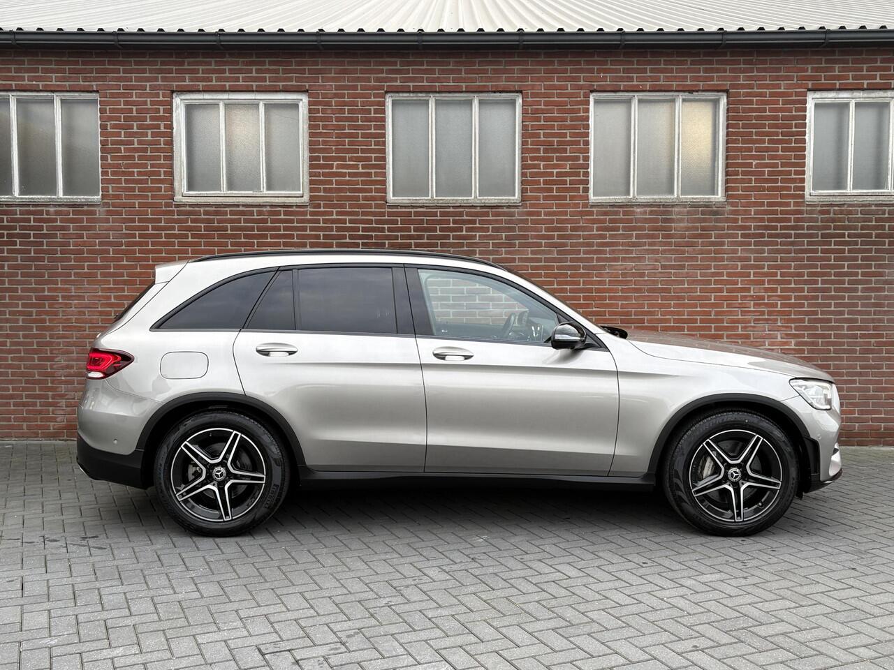 Mercedes-Benz GLC-KLASSE 300e 4MATIC AMG | luchtvering | Memory |