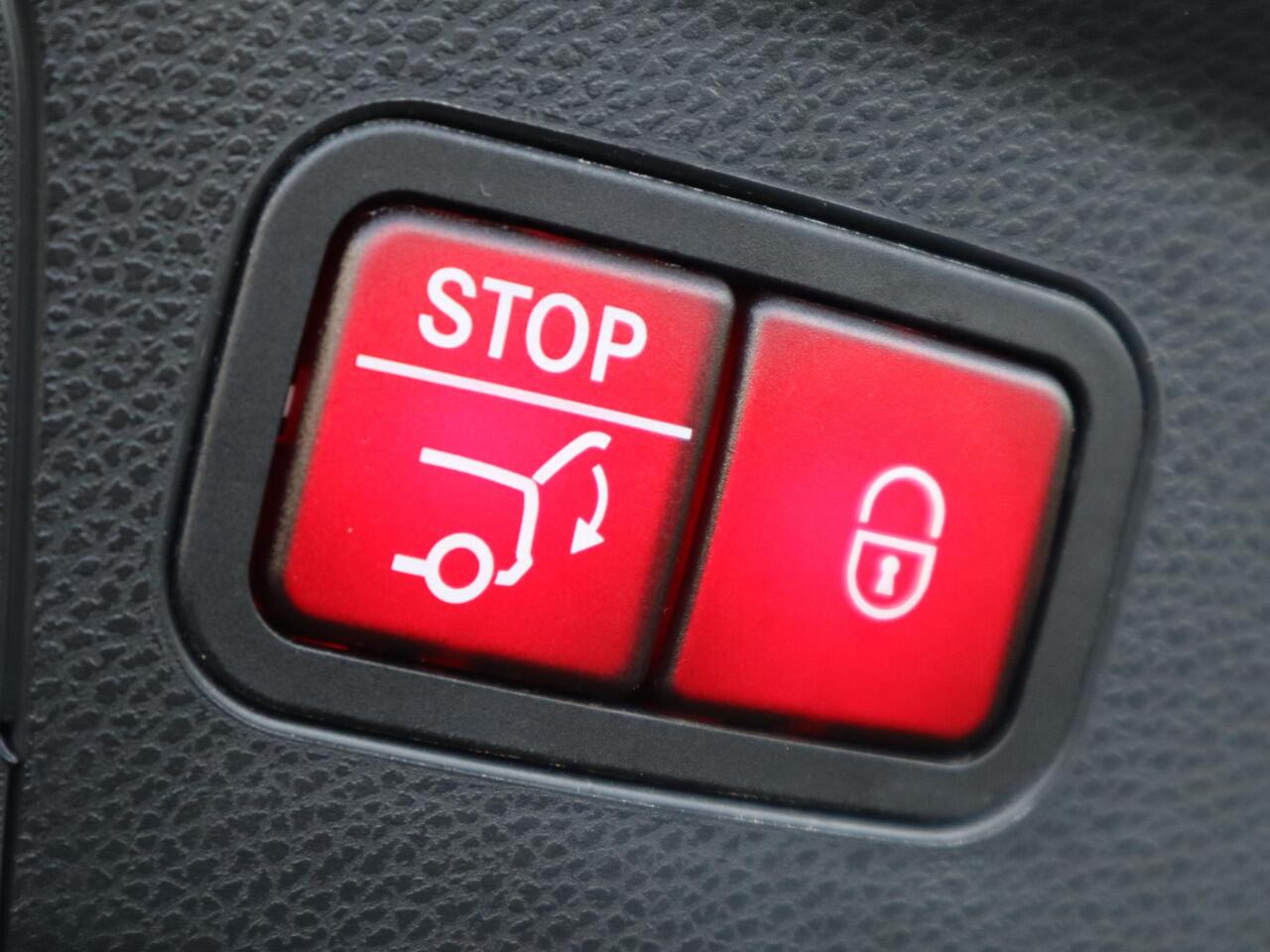 Mercedes-Benz GLC-KLASSE Coupé 300e 4MATIC AMG line | Schuifdak | LED Koplampen | Burmester | Camera | LED | Automaat