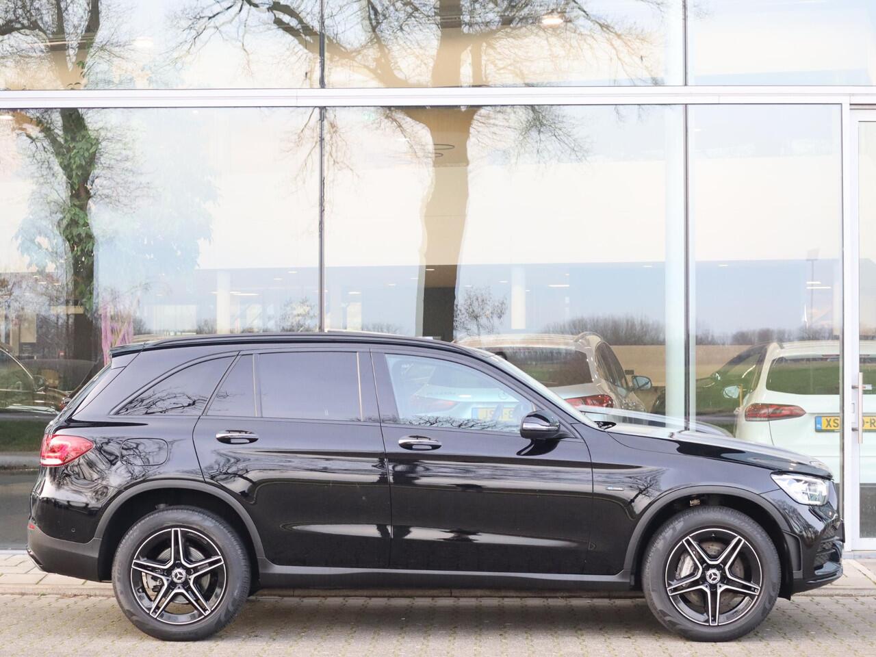 Mercedes-Benz GLC-KLASSE 300e 4MATIC Business Solution AMG