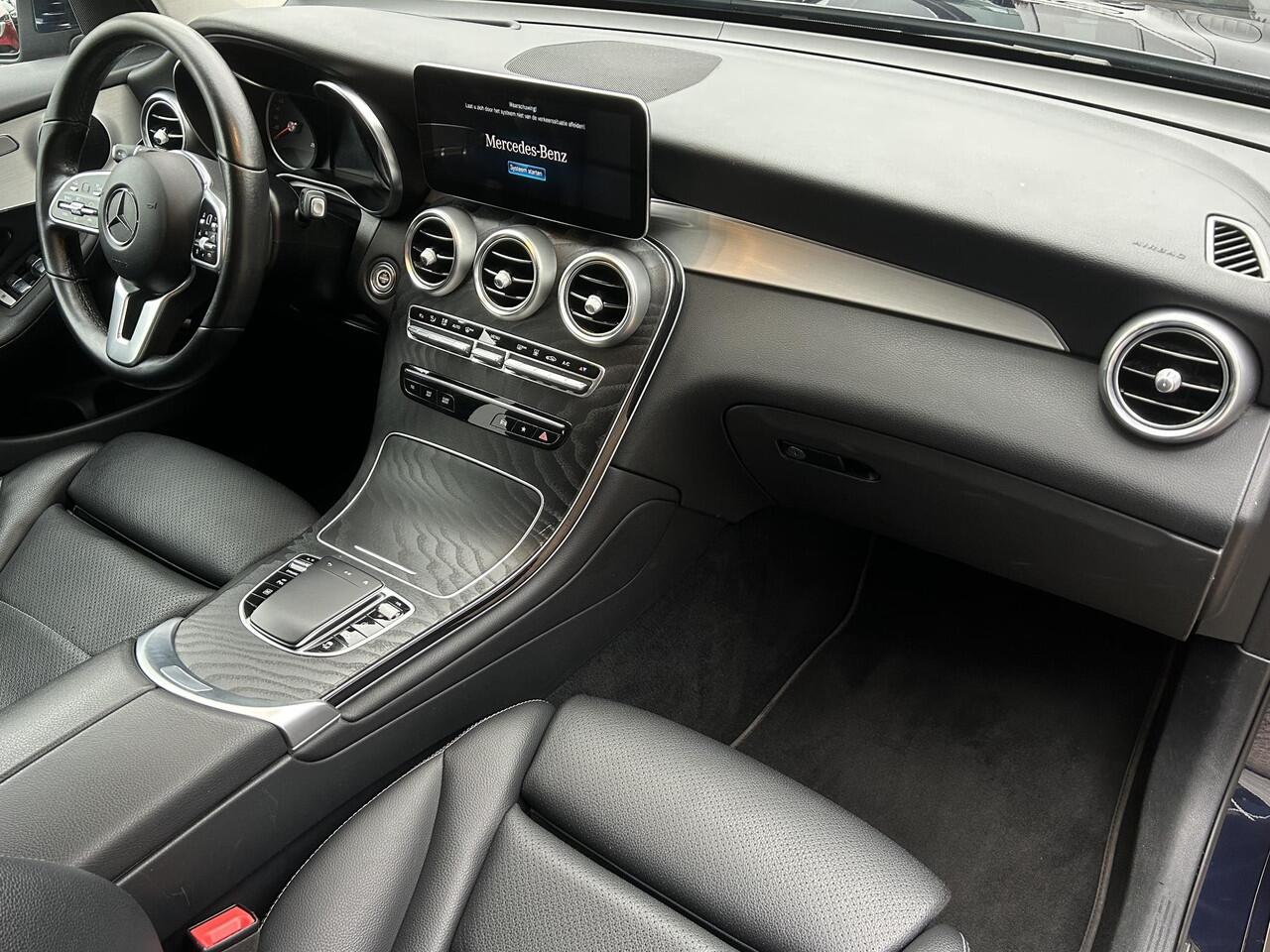 Mercedes-Benz GLC-KLASSE 300e 4MATIC /Apple Carplay/Camera achter/Elektr. trekhaak/Elektr. stoelen leder/Stoelverw./Head up/Cruise adaptief/Climate/Park.sens./(MET GARANTIE*)