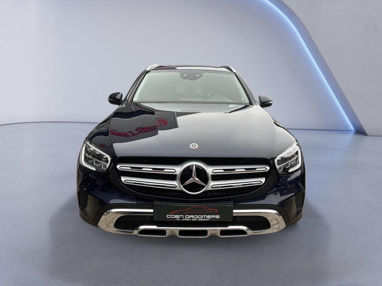 Mercedes-Benz GLC-KLASSE 300e 4MATIC /Apple Carplay/Camera achter/Elektr. trekhaak/Elektr. stoelen leder/Stoelverw./Head up/Cruise adaptief/Climate/Park.sens./(MET GARANTIE*)