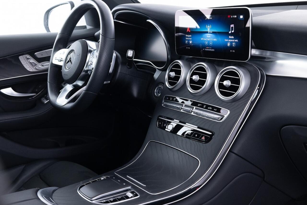 Mercedes-Benz GLC-KLASSE 300 de 4MATIC Premium Plus | PANORAMADAK | EL. STOELEN | Full LED | PHEV Plug-in Hybrid DIESEL