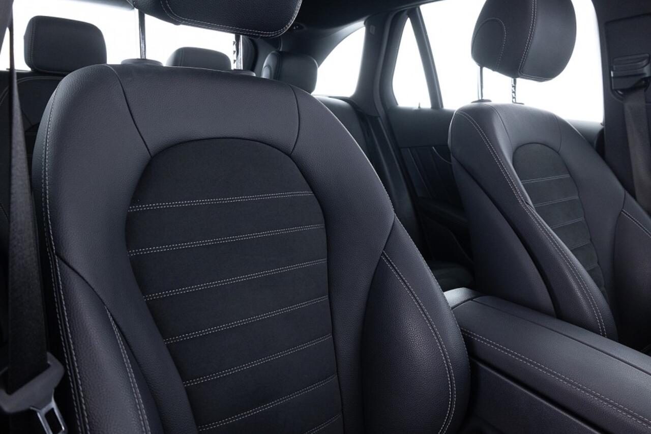 Mercedes-Benz GLC-KLASSE 300 de 4MATIC Premium Plus | PANORAMADAK | EL. STOELEN | Full LED | PHEV Plug-in Hybrid DIESEL