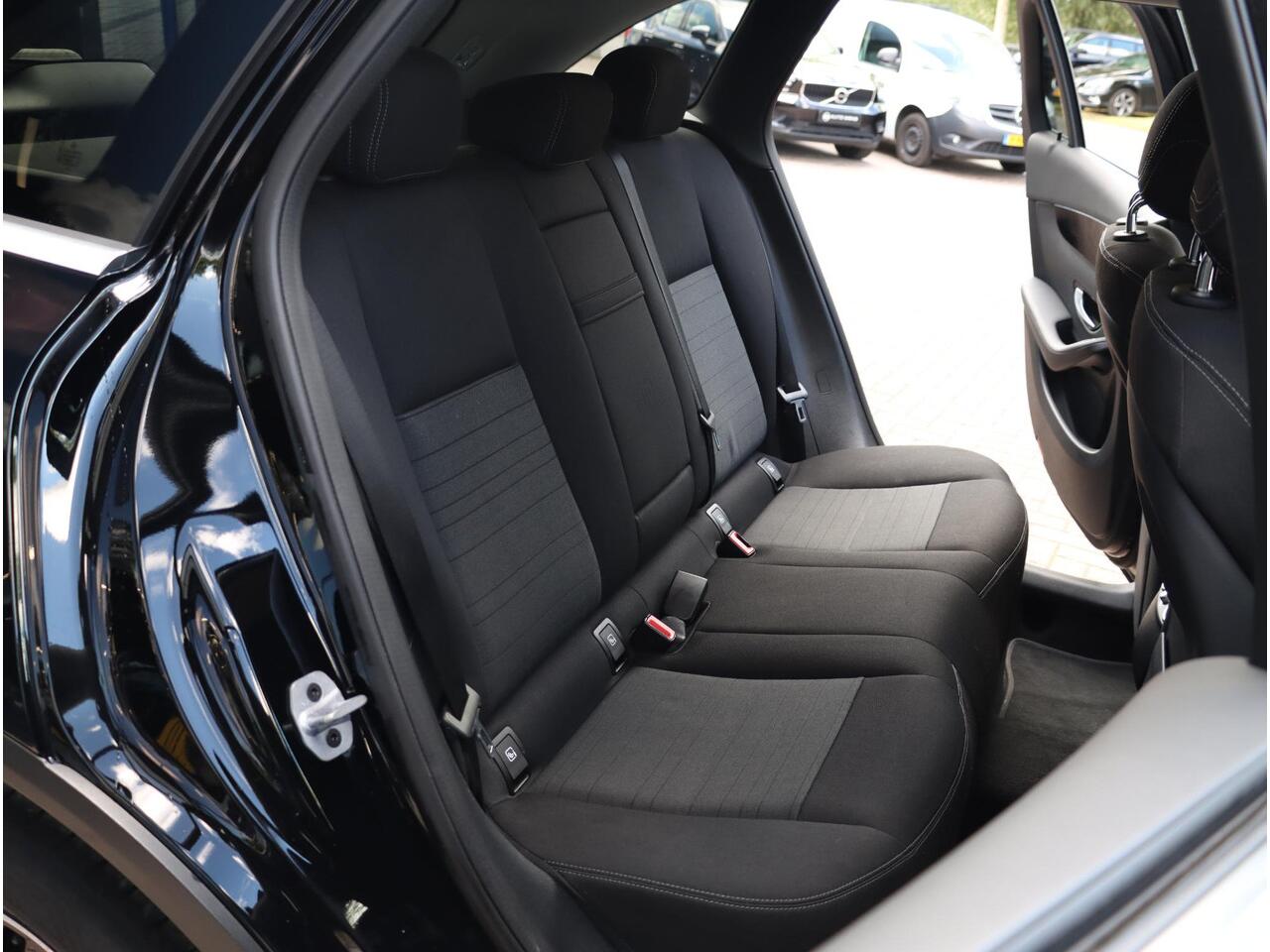 Mercedes-Benz GLC-KLASSE 300e 4MATIC Business Solution