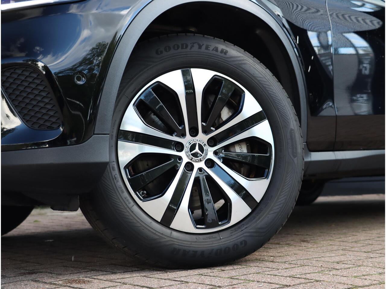 Mercedes-Benz GLC-KLASSE 300e 4MATIC Business Solution