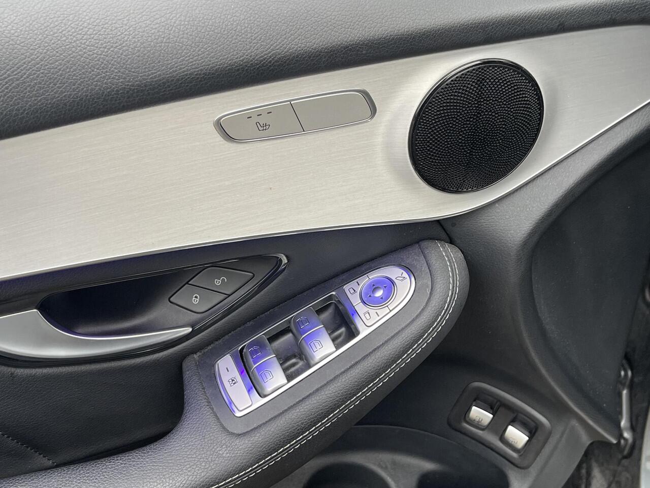 Mercedes-Benz GLC-KLASSE 300e 4MATIC Premium Plus AMG Line 19"/Panoramadak/Keyless/360 camera/Sfeerverlichting/Apple Carplay & Android Auto/Stoelverwarming/Elektrische klep