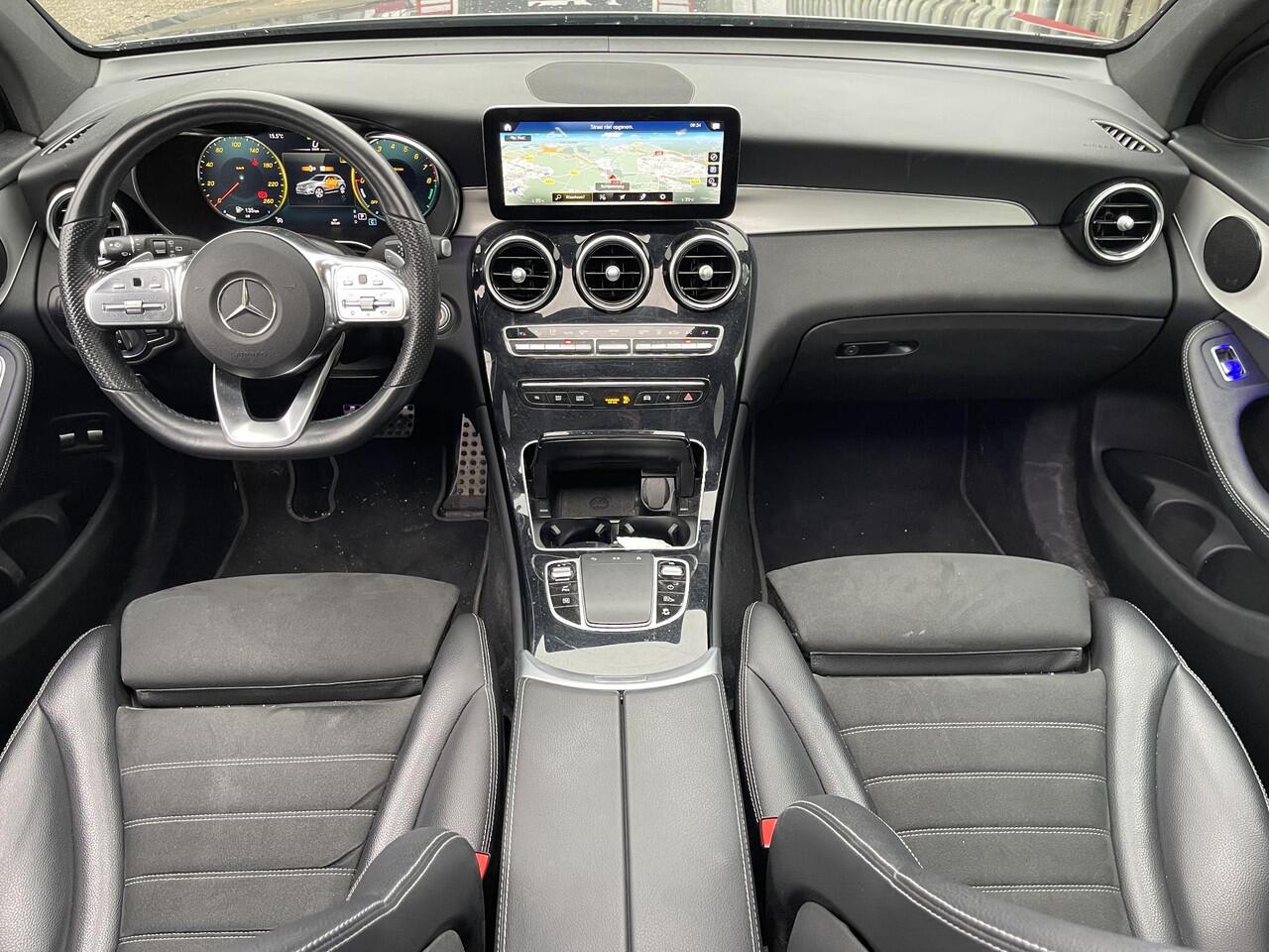 Mercedes-Benz GLC-KLASSE 300e 4MATIC Premium Plus AMG Line 19"/Panoramadak/Keyless/360 camera/Sfeerverlichting/Apple Carplay & Android Auto/Stoelverwarming/Elektrische klep