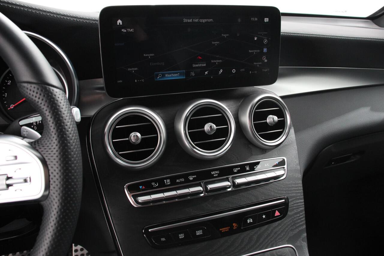 Mercedes-Benz GLC-KLASSE 300e 4-MATIC Business AMG Night Pack | Full LED | Trekhaak | Navigatie | PDC | Camera | MBUX