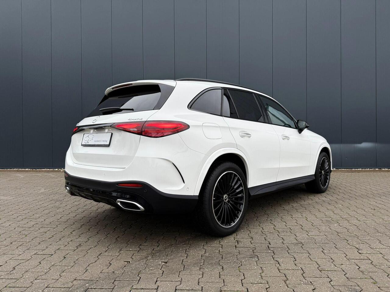 Mercedes-Benz GLC-KLASSE 400e 4MATIC AMG Line pano / trekhaak / 360 camera
