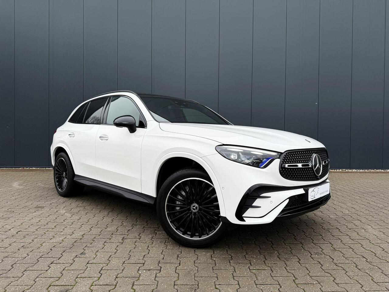 Mercedes-Benz GLC-KLASSE 400e 4MATIC AMG Line pano / trekhaak / 360 camera