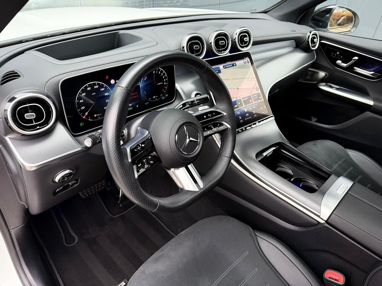 Mercedes-Benz GLC-KLASSE 400e 4MATIC AMG Line pano / trekhaak / 360 camera