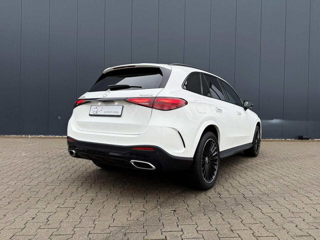 Mercedes-Benz GLC-KLASSE 400e 4MATIC AMG Line pano / trekhaak / 360 camera