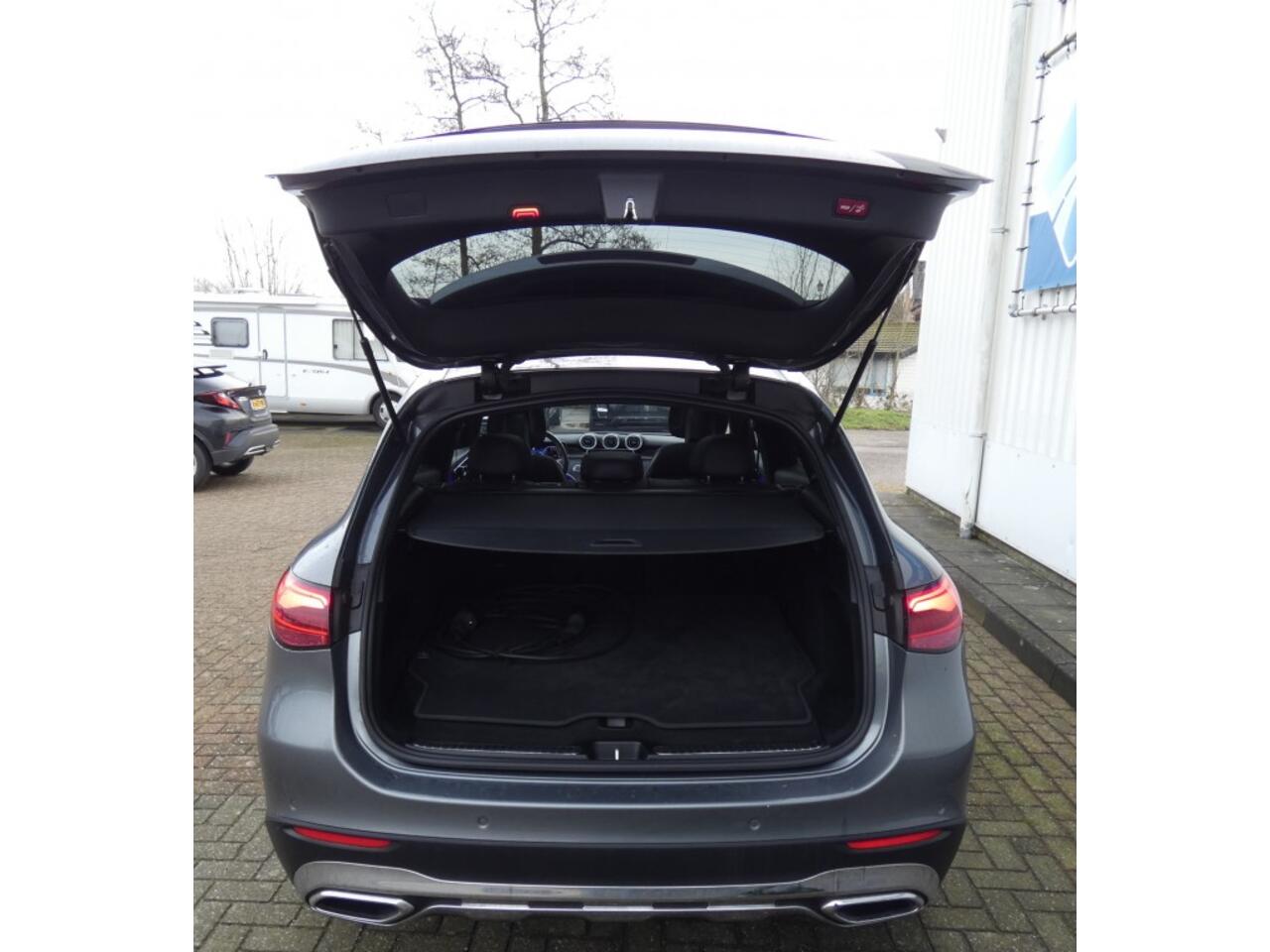 Mercedes-Benz GLC-KLASSE 300E 4MATIC BNS LINE,Pano,Led,360,ACC,Leer