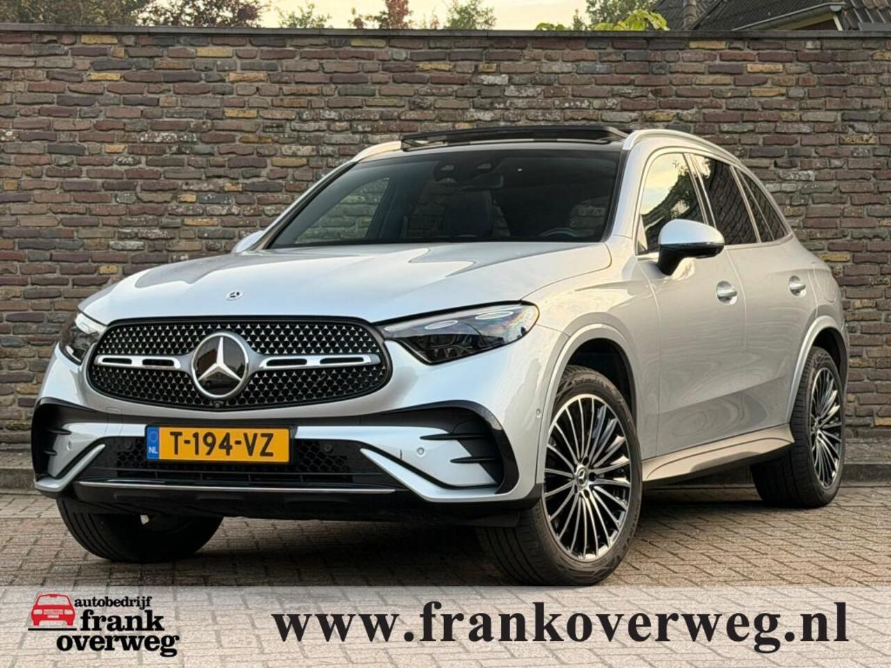 Mercedes-Benz GLC-KLASSE 300E 4MATIC AMG LINE Panodak 20 Inch Digital Light