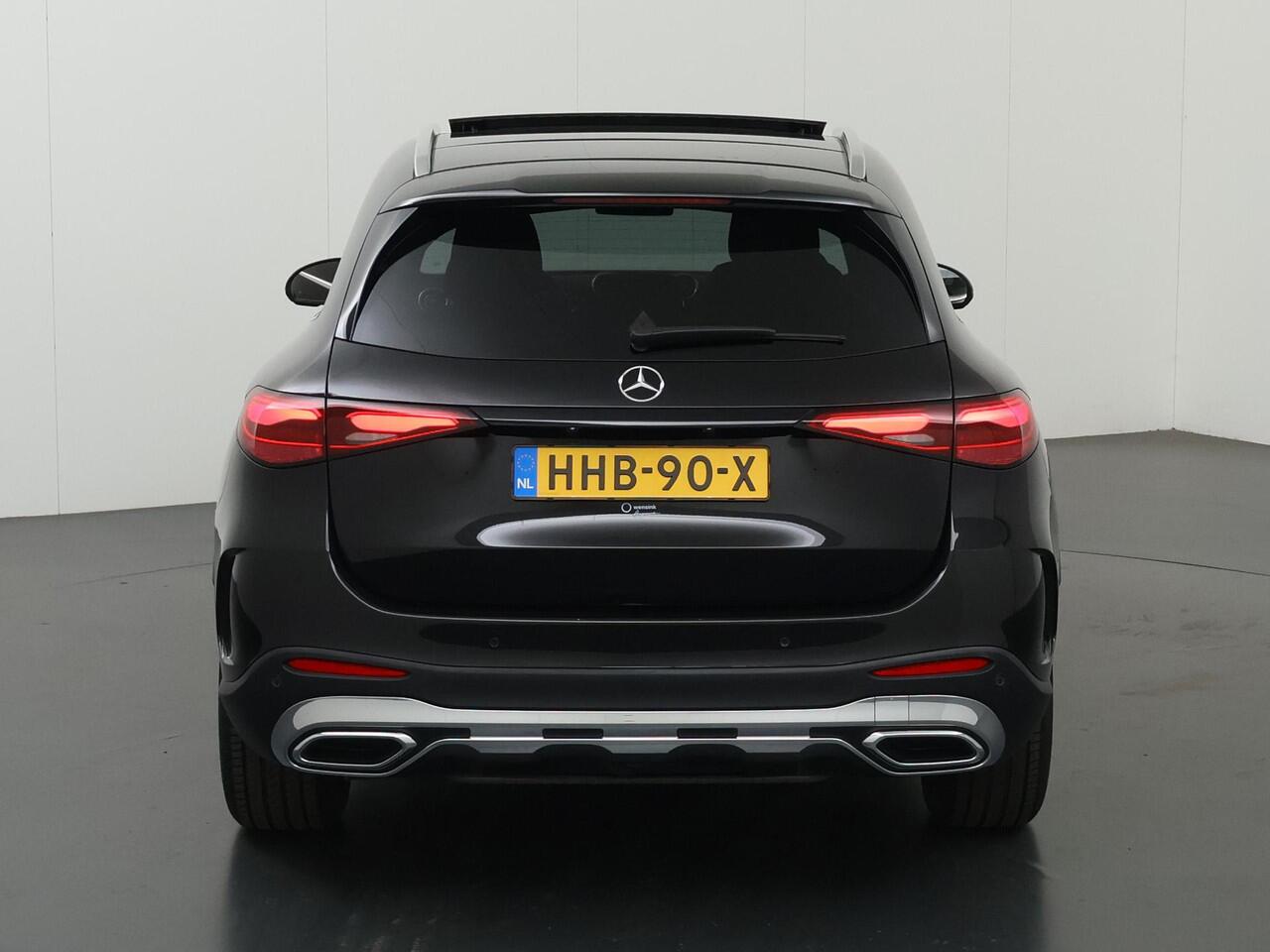 Mercedes-Benz GLC-KLASSE 200 4MATIC AMG Line | Panoramadak | Memory | Trekhaak | Sfeerverlichting | Winter pakket |