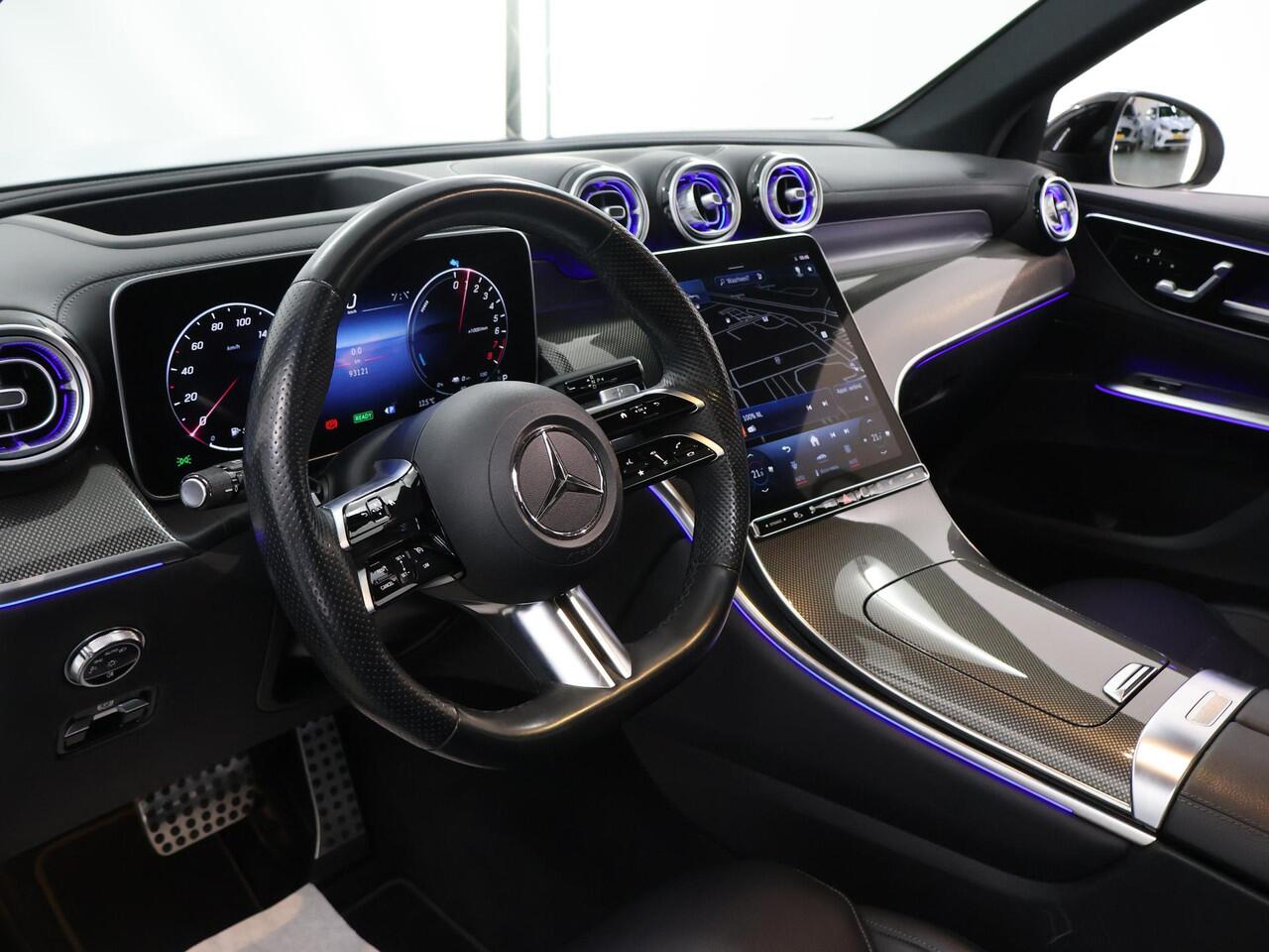 Mercedes-Benz GLC-KLASSE 300e 4MATIC AMG Night | Lederen bekleding | Panoramadak | Headup | Memory | Digital Light | 360 graden camera |