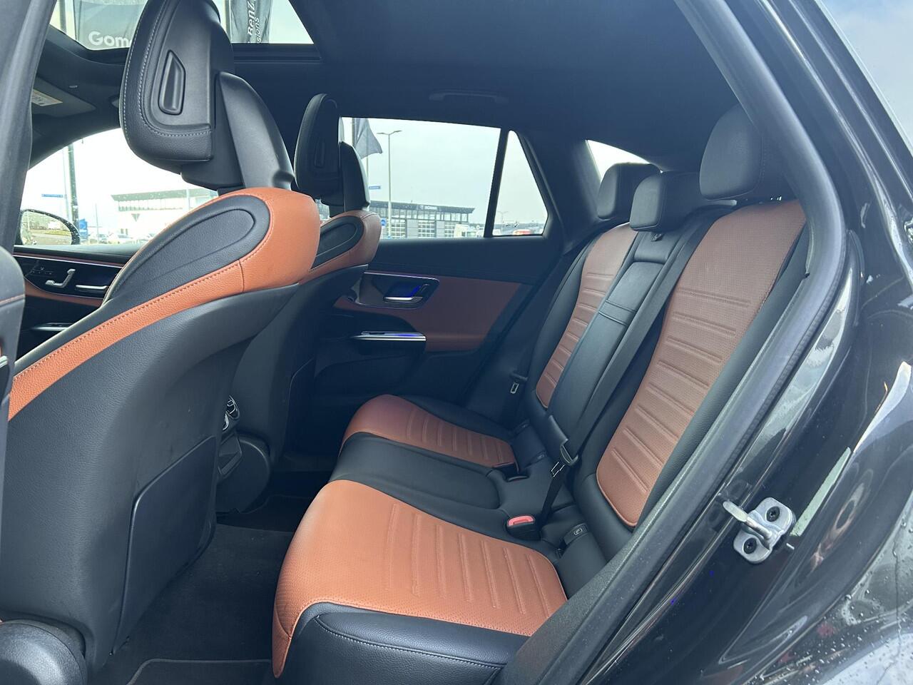 Mercedes-Benz GLC-KLASSE 300e 4MATIC AMG Line Panoramadak| Trekhaak | Panoramadak | Carplay| Night pakket| Memory seats