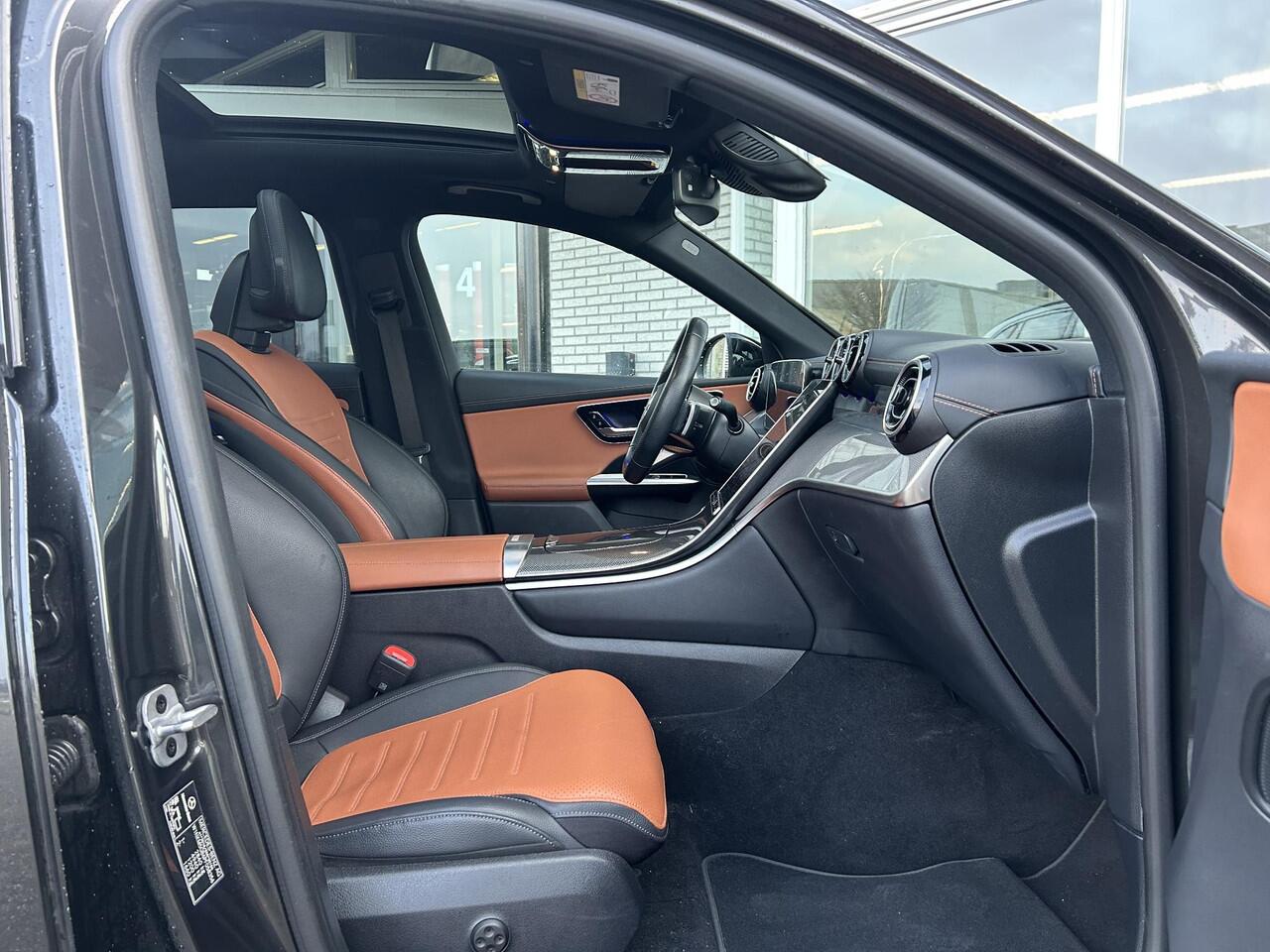 Mercedes-Benz GLC-KLASSE 300e 4MATIC AMG Line Panoramadak| Trekhaak | Panoramadak | Carplay| Night pakket| Memory seats