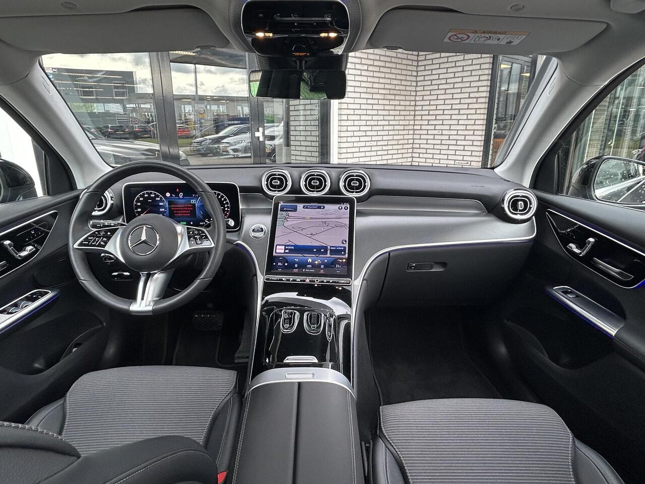 Mercedes-Benz GLC-KLASSE 300e 4MATIC Luxury | Panoramadak | Trekhaak