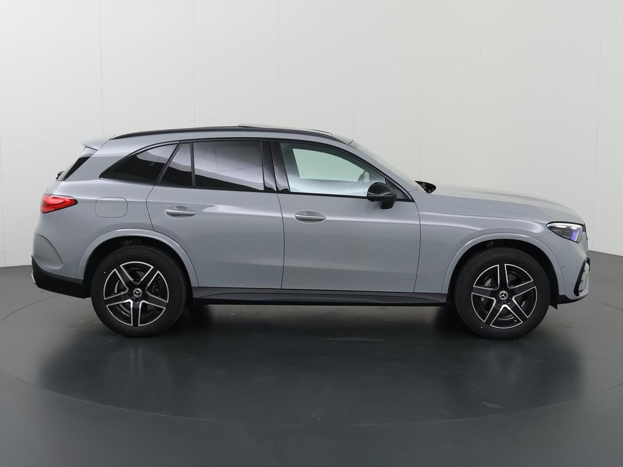 Mercedes-Benz GLC-KLASSE 300e 4MATIC AMG Line | Alpin grau MANUFAKTUR | Premium plus | Winter pakket | Night pakket |