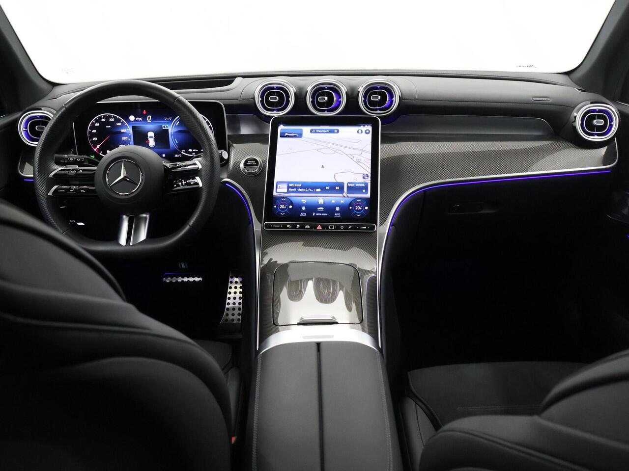 Mercedes-Benz GLC-KLASSE 300e 4MATIC AMG Line | Premium plus | Trekhaak | 20 inch | Alarm | Night pakket | Distronic | Winter pakket |