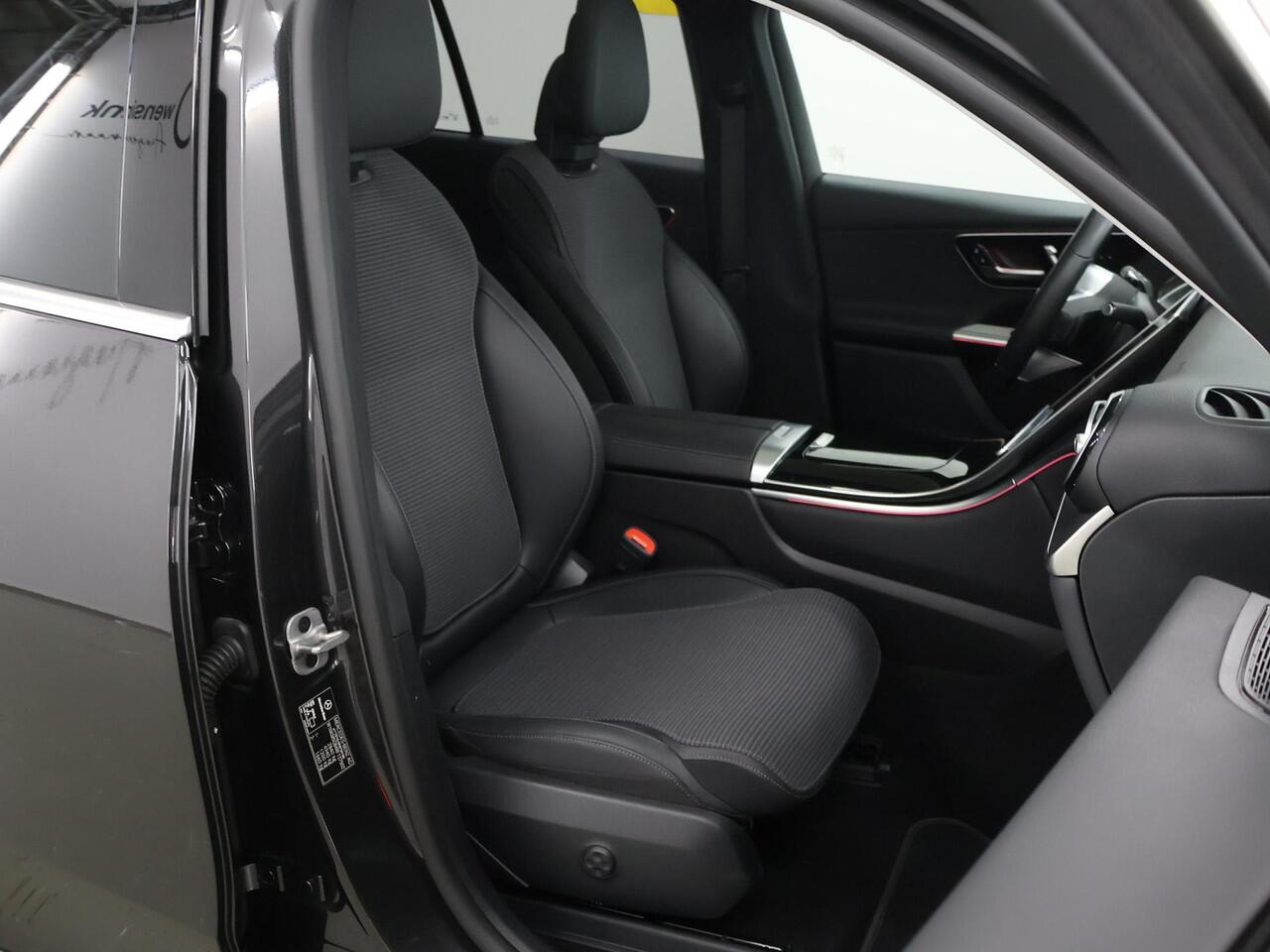 Mercedes-Benz GLC-KLASSE 300e 4MATIC Luxury Line | Panoramadak | Memory | Winter pakket |