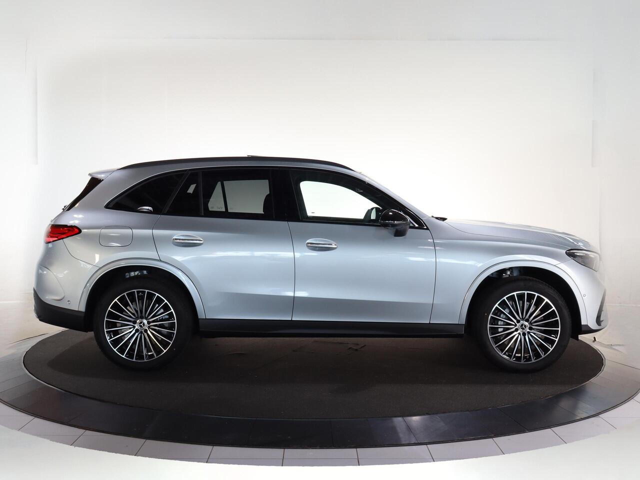 Mercedes-Benz GLC-KLASSE 300e 4MATIC Sport Edition | Panoramaschuifdak | Premium pakket | 360 Camera | Matrix LED koplampen