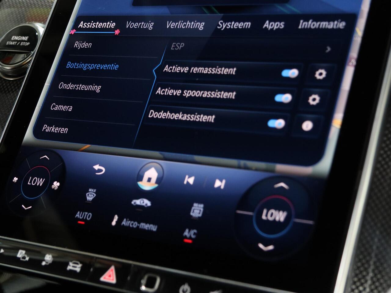 Mercedes-Benz GLC-KLASSE 400e 4MATIC Sport Edition | Panoramaschuifdak | Premium Pakket | Trekhaak | Matrix Led