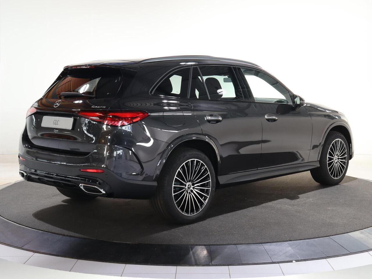 Mercedes-Benz GLC-KLASSE 300e 4MATIC Sport Edition | Panoramaschuifdak | Premium Pakket | Nightpakket | 360°-camera