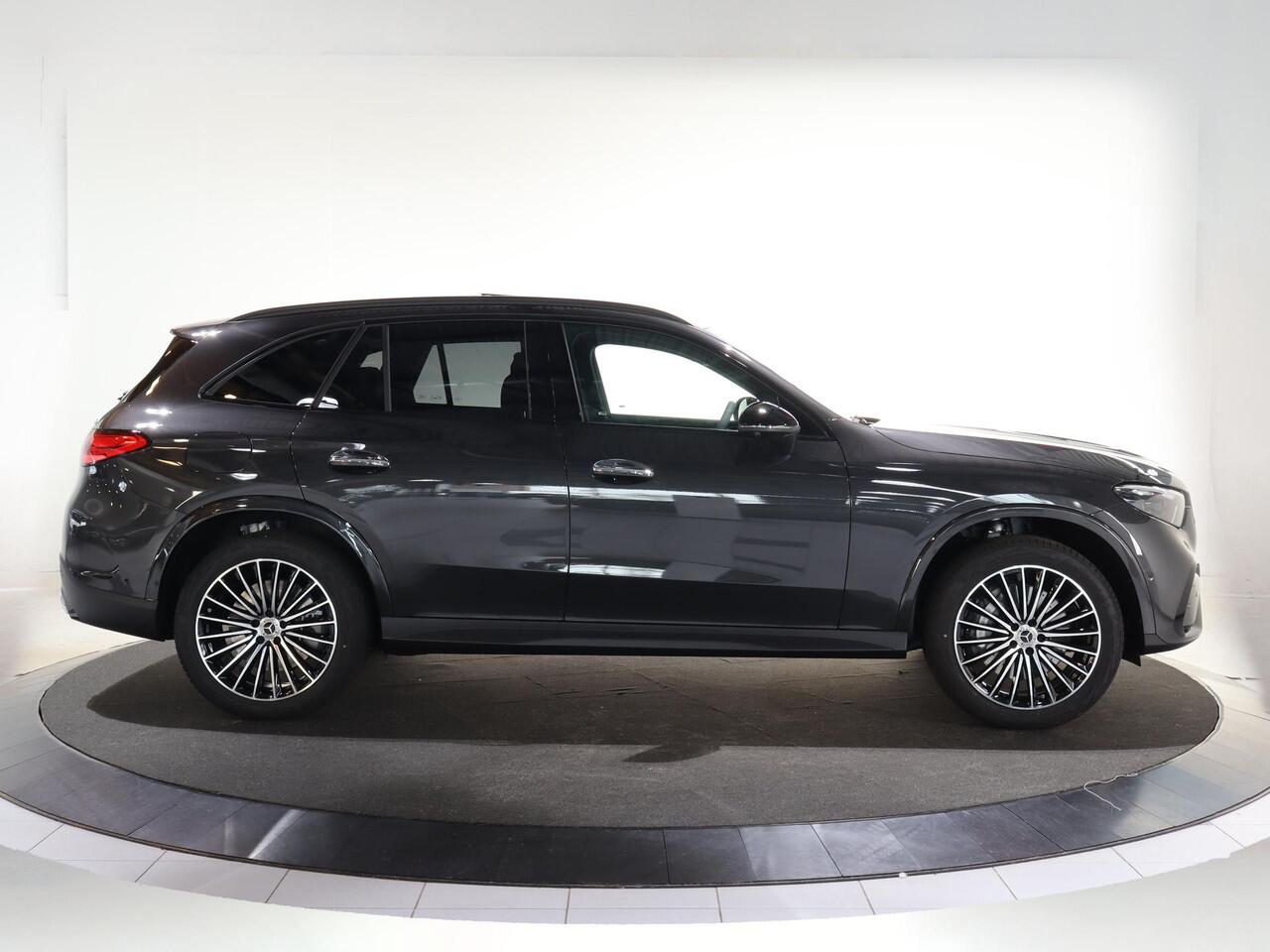 Mercedes-Benz GLC-KLASSE 300e 4MATIC Sport Edition | Panoramaschuifdak | Premium Pakket | Nightpakket | 360°-camera