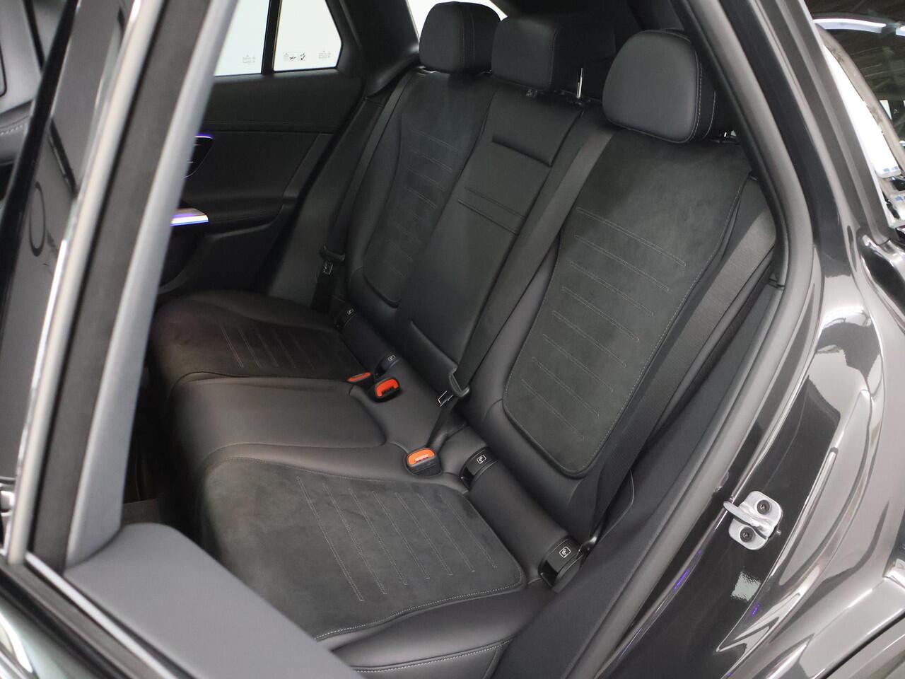 Mercedes-Benz GLC-KLASSE 400e 4MATIC Sport Edition | 360 Camera | Panoramadak | Digital Light |Premium pakket | Night Pakket | Keyless Go Pakket |