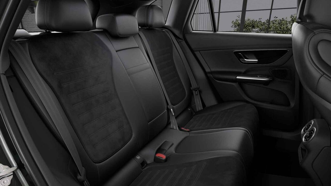 Mercedes-Benz GLC-KLASSE 300e 4MATIC Sport Edition | Panoramaschuifdak | Premium pakket | Nightpakket | 360° camera | Dodehoekassistent | DIGITAL LIGHT |