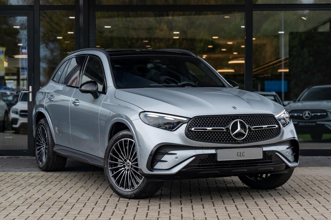 Mercedes-Benz GLC-KLASSE 300e 4MATIC Sport Edition | Panoramaschuifdak | Premium pakket | Nightpakket | 360° camera | Dodehoekassistent | DIGITAL LIGHT | Trekhaak |