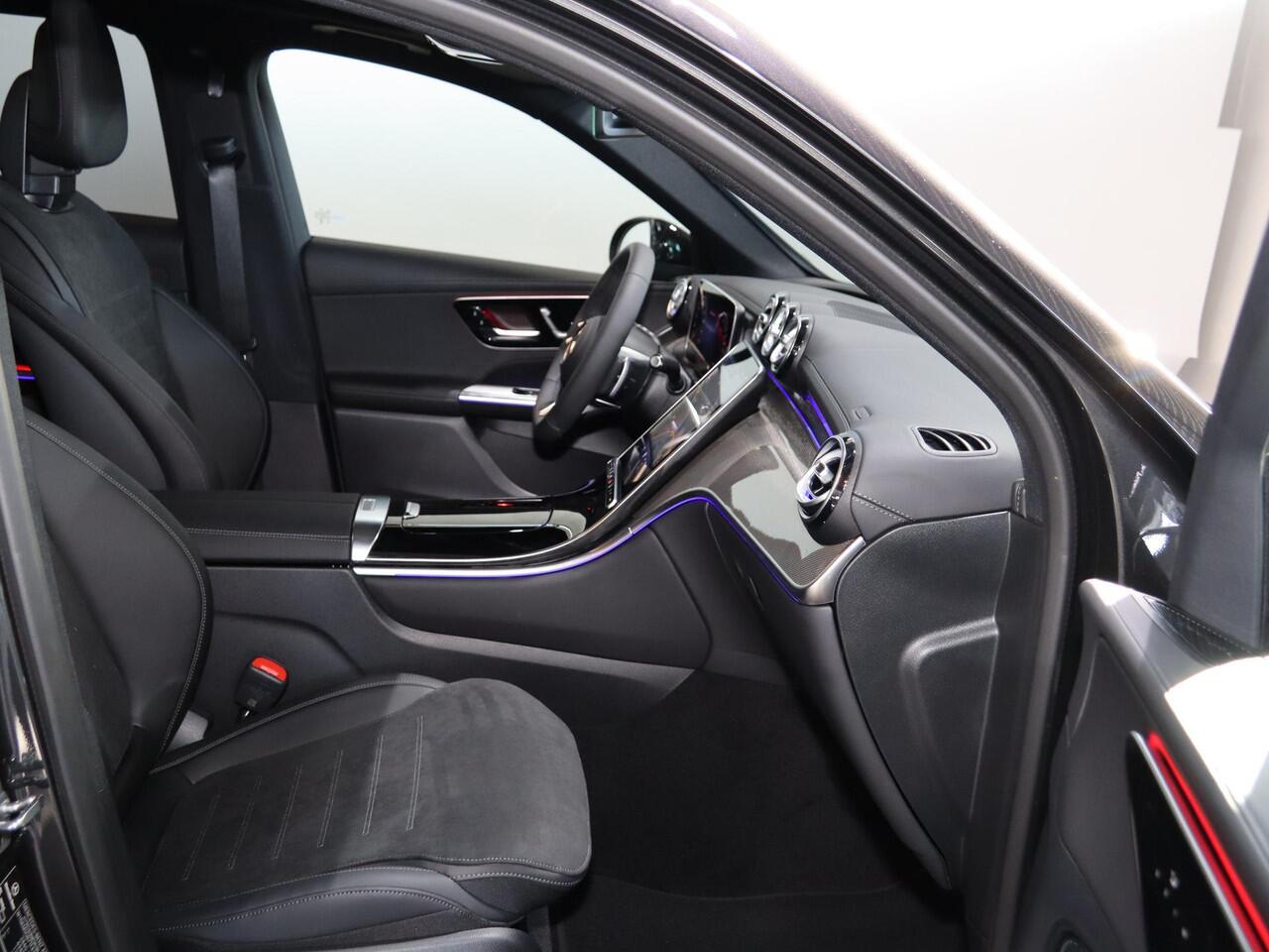 Mercedes-Benz GLC-KLASSE 300e 4MATIC Sport Edition | Night | Panoramaschuifdak | 360° camera | Dodehoekassistent | DIGITAL LIGHT |