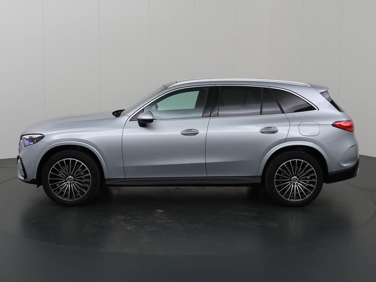 Mercedes-Benz GLC-KLASSE 300e 4MATIC Sport Edition Panoramadak | Premium plus | Trekhaak | Rij ass pakket | 20 inch LM | Night pakket