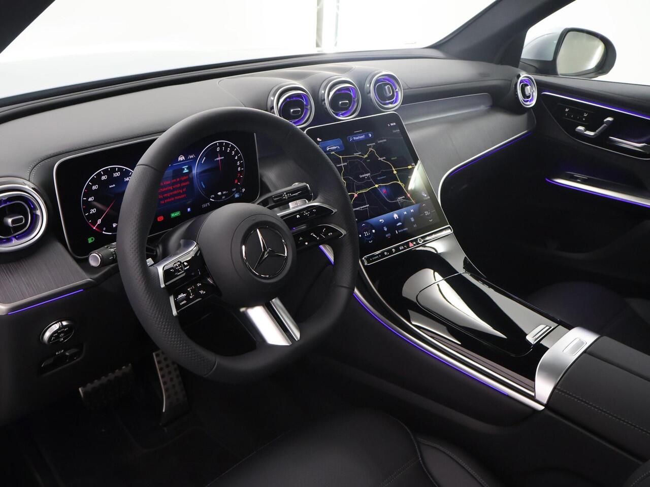 Mercedes-Benz GLC-KLASSE 300e 4MATIC Sport Edition Panoramadak | Premium plus | Trekhaak | Rij ass pakket | 20 inch LM | Night pakket