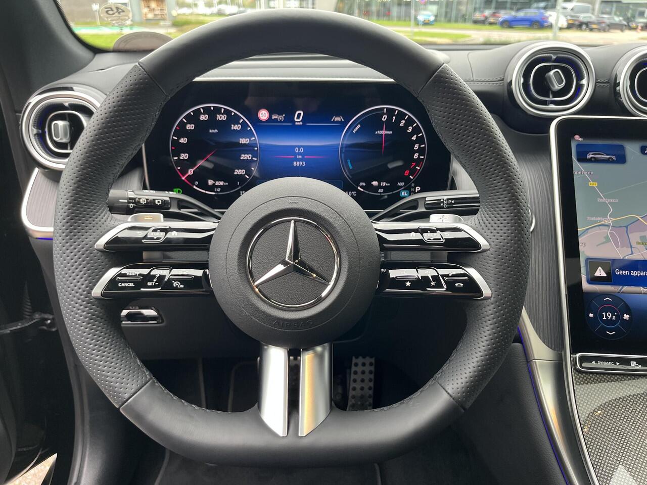 Mercedes-Benz GLC-KLASSE 300e 4MATIC AMG | Trekhaak | Panoramadak