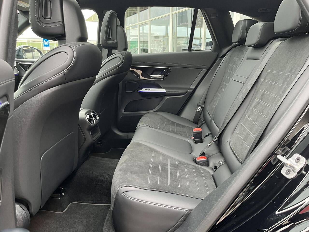 Mercedes-Benz GLC-KLASSE 300e 4MATIC AMG | Trekhaak | Panoramadak