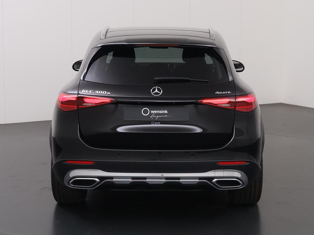 Mercedes-Benz GLC-KLASSE 300e 4MATIC Luxury Line | Trekhaak | Winter pakket | Memory | Keyless | Sfeerverlichting |