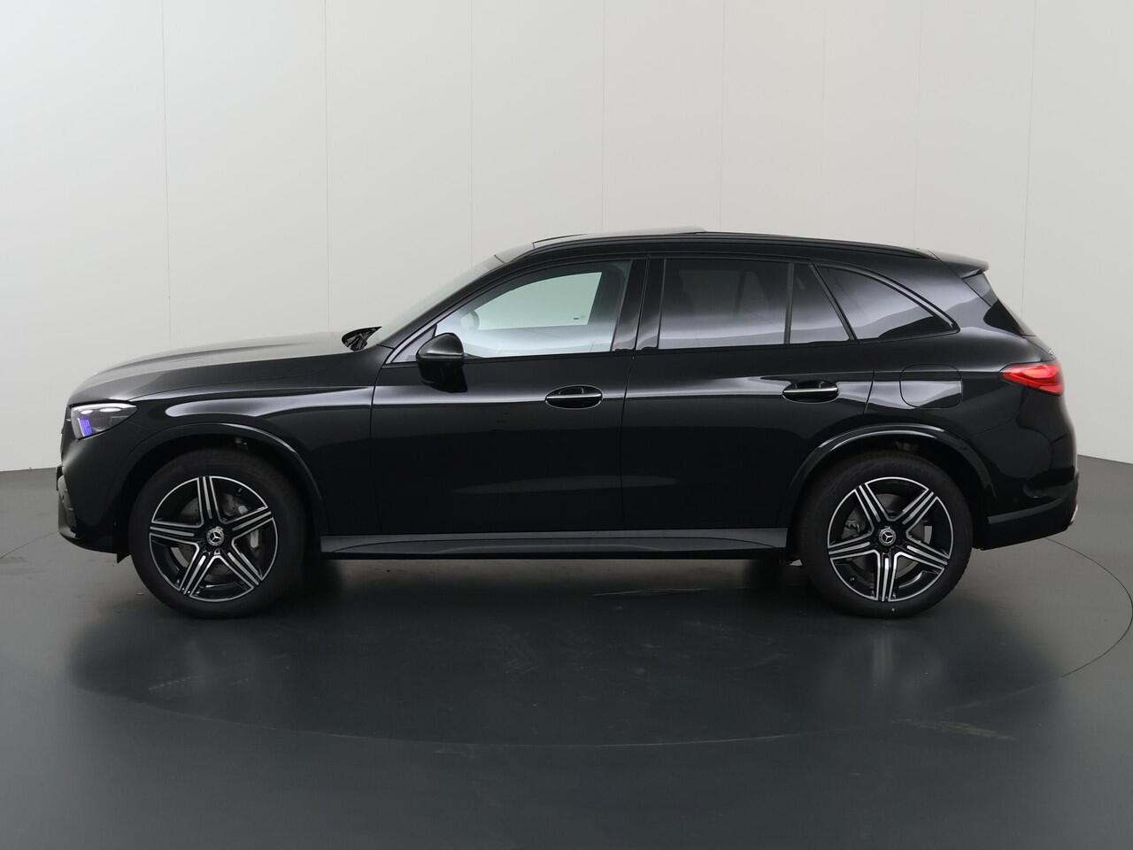 Mercedes-Benz GLC-KLASSE 300e 4MATIC Sport Edition | Panoramaschuifdak | Premium Plus | Rijassistentiepakket plus | Head-up display | Burmester | Nightpakket | Trekhaak |