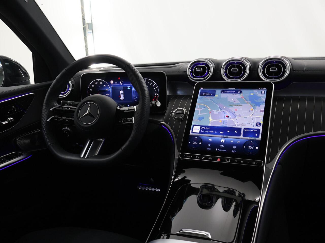 Mercedes-Benz GLC-KLASSE 300e 4MATIC AMG Line | Premium plus | Panoramadak | Trekhaak | Night pakket |