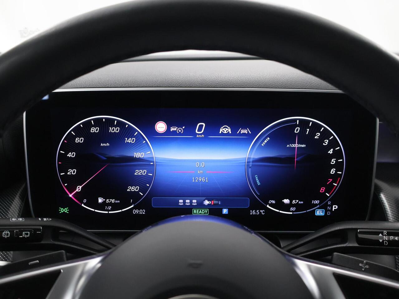 Mercedes-Benz GLC-KLASSE 300e 4MATIC Luxury Line | Rij assistentie pakket | Panoramadak | Trekhaak | 360 camera |