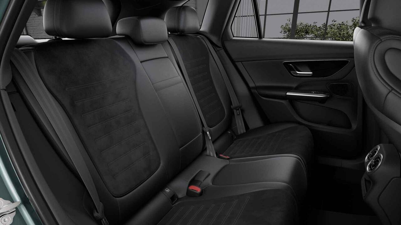 Mercedes-Benz GLC-KLASSE 300e 4MATIC Sport Edition | Panoramaschuifdak | Premium pakket | 360 Camera | Matrix LED koplampen |