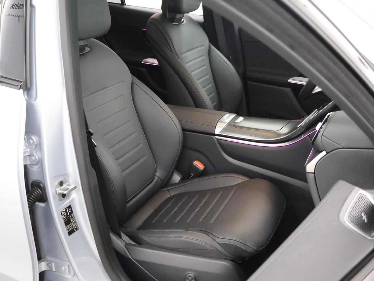 Mercedes-Benz GLC-KLASSE 300e 4MATIC Sport Edition | Panoramadak | Trekhaak | Burmester || Head up display | Rijassistentie pakket |