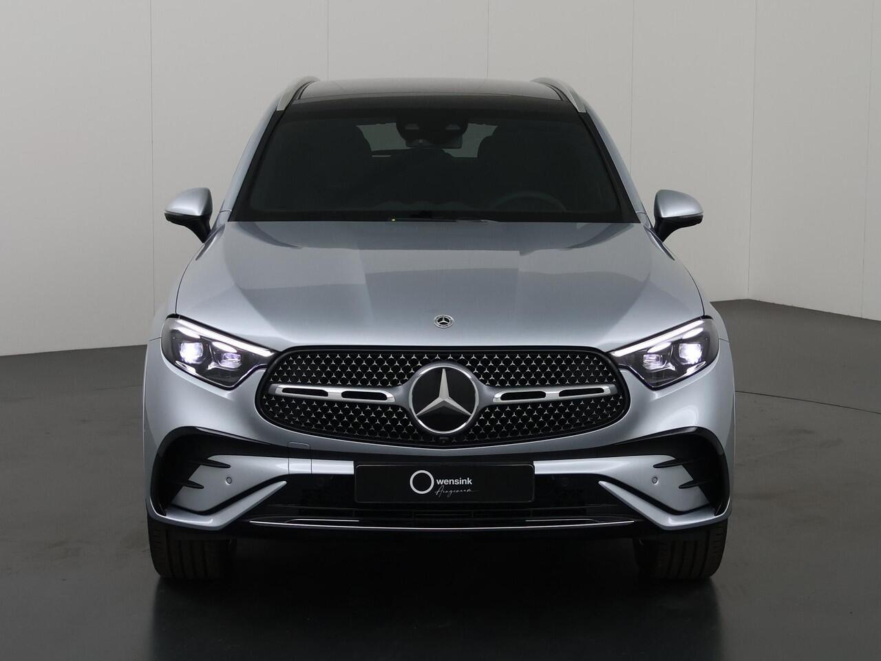 Mercedes-Benz GLC-KLASSE 300e 4MATIC Sport Edition Panoramadak | Premium plus | Trekhaak | Rij ass pakket | 20 inch LM | Night pakket
