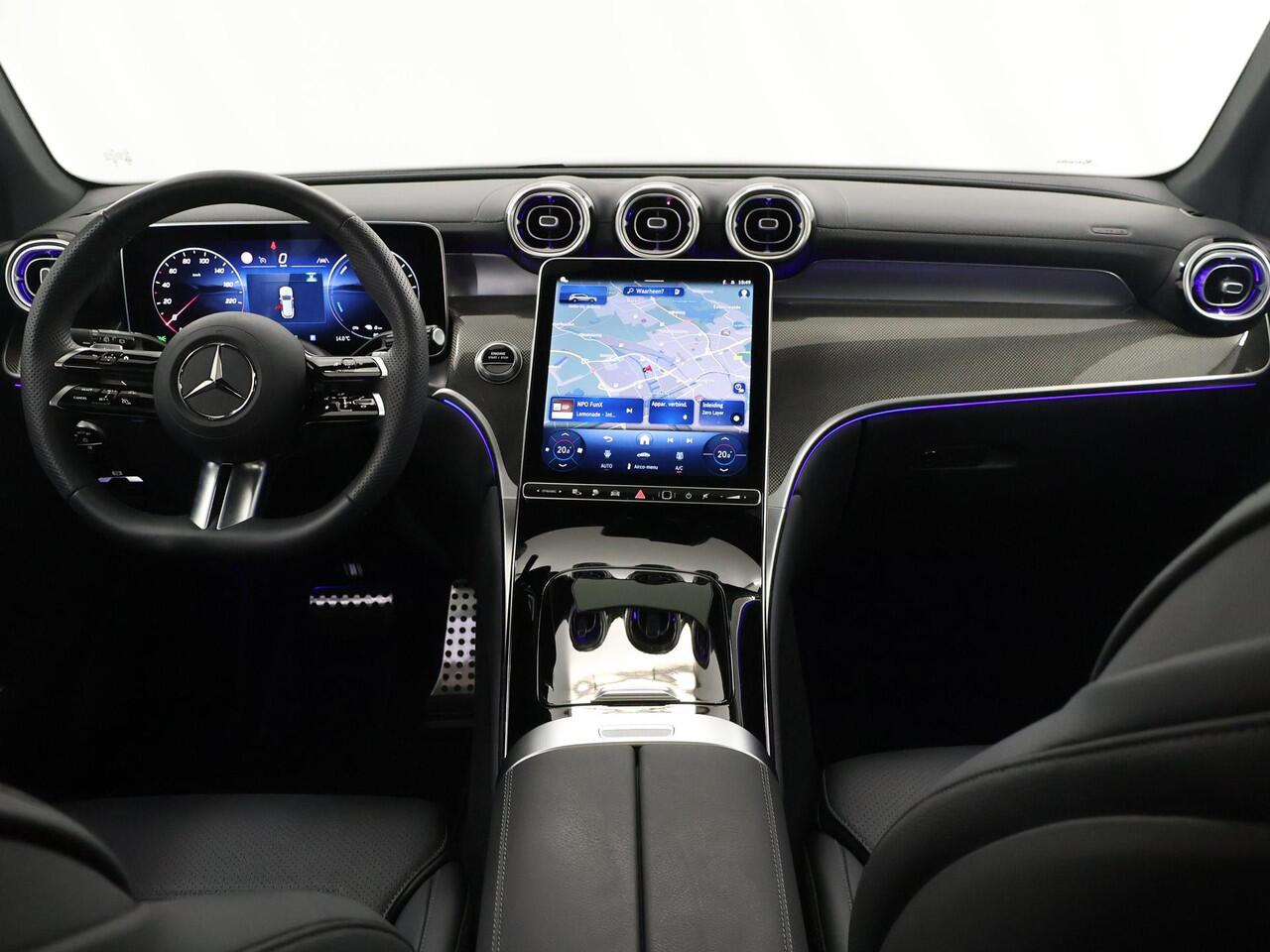 Mercedes-Benz GLC-KLASSE 400e 4MATIC Sport Edition | Night | Panoramaschuifdak | Premium pakket | Trekhaak | Digital light | 360 camera |