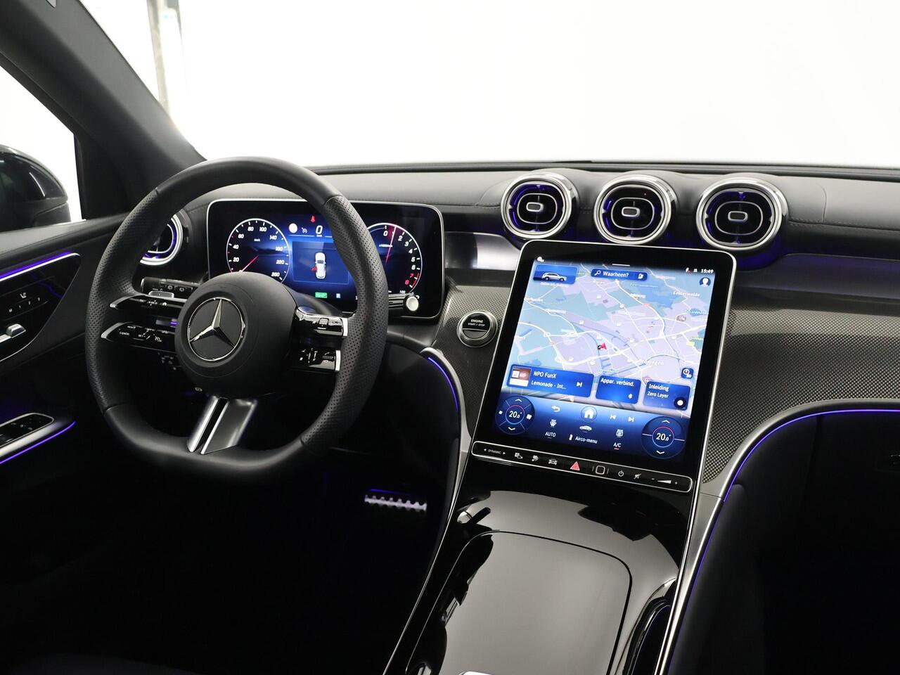 Mercedes-Benz GLC-KLASSE 400e 4MATIC Sport Edition | Night | Panoramaschuifdak | Premium pakket | Trekhaak | Digital light | 360 camera |