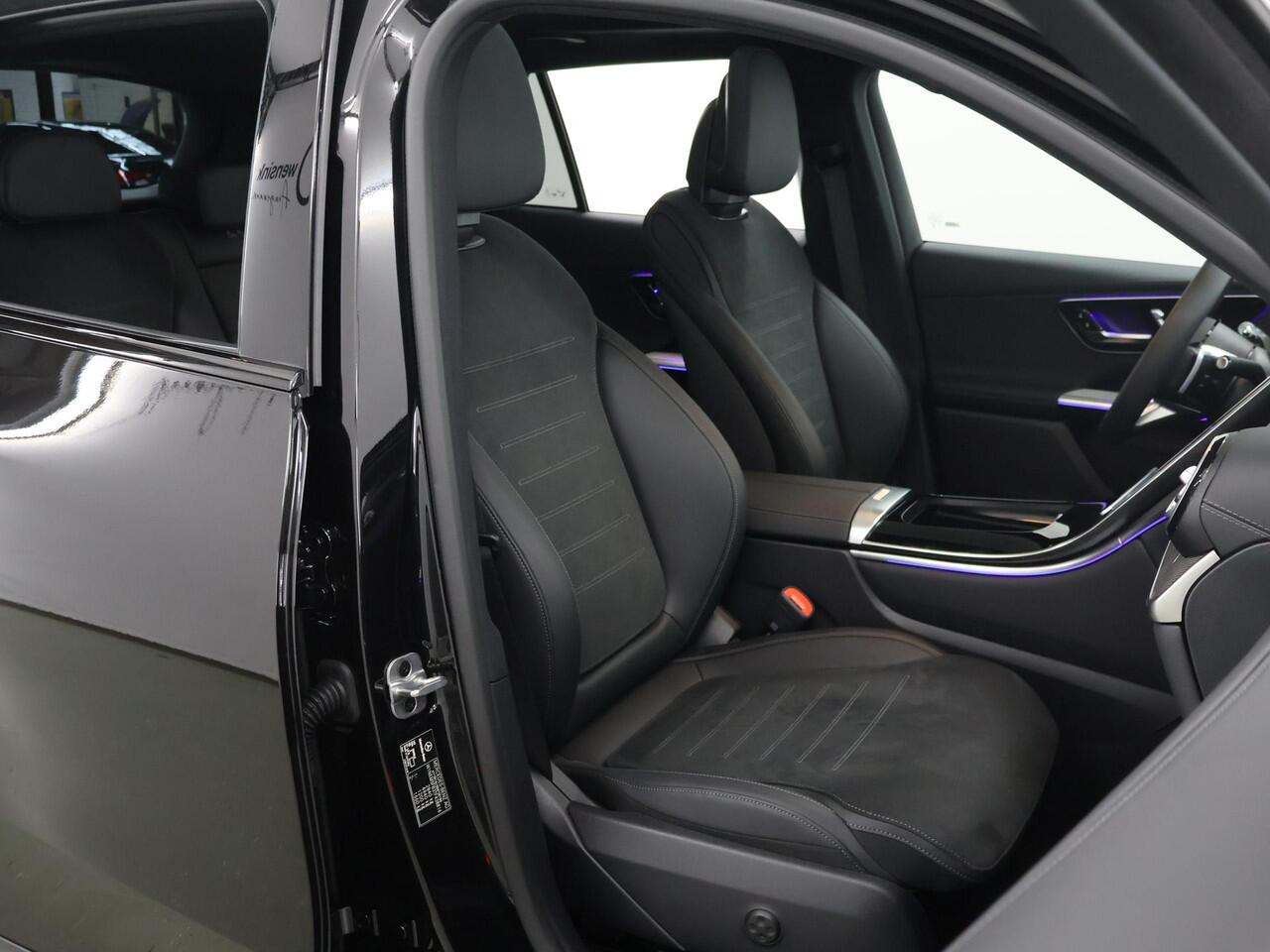 Mercedes-Benz GLC-KLASSE 400e 4MATIC AMG Line | Panoramaschuifdak | Premium pakket | Trekhaak | Night pakket | Dodehoekassistent | DIGITAL LIGHT | 20"AMG velgen |